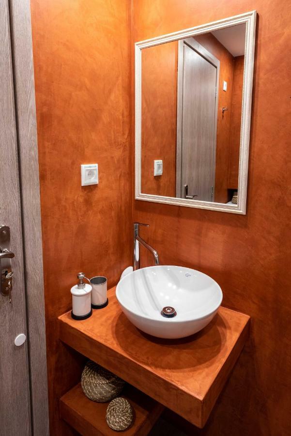 Acropolis Koukaki Newly Renovated 55Sq.M Apartment เอเธนส์ ภายนอก รูปภาพ